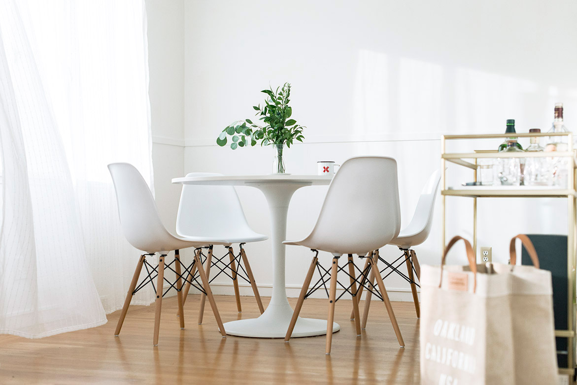 tulip table & eiffel chairs