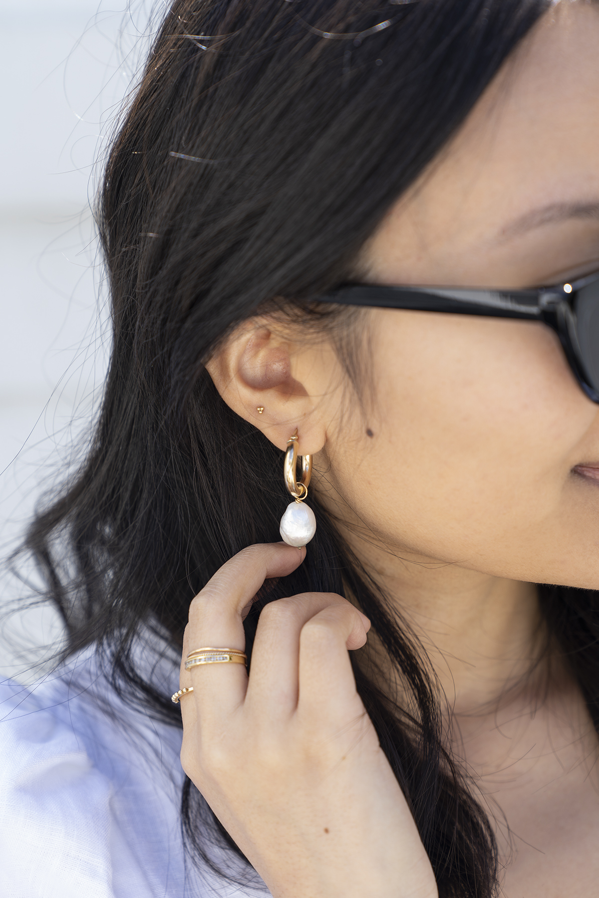 Baroque pearl hoop earrings