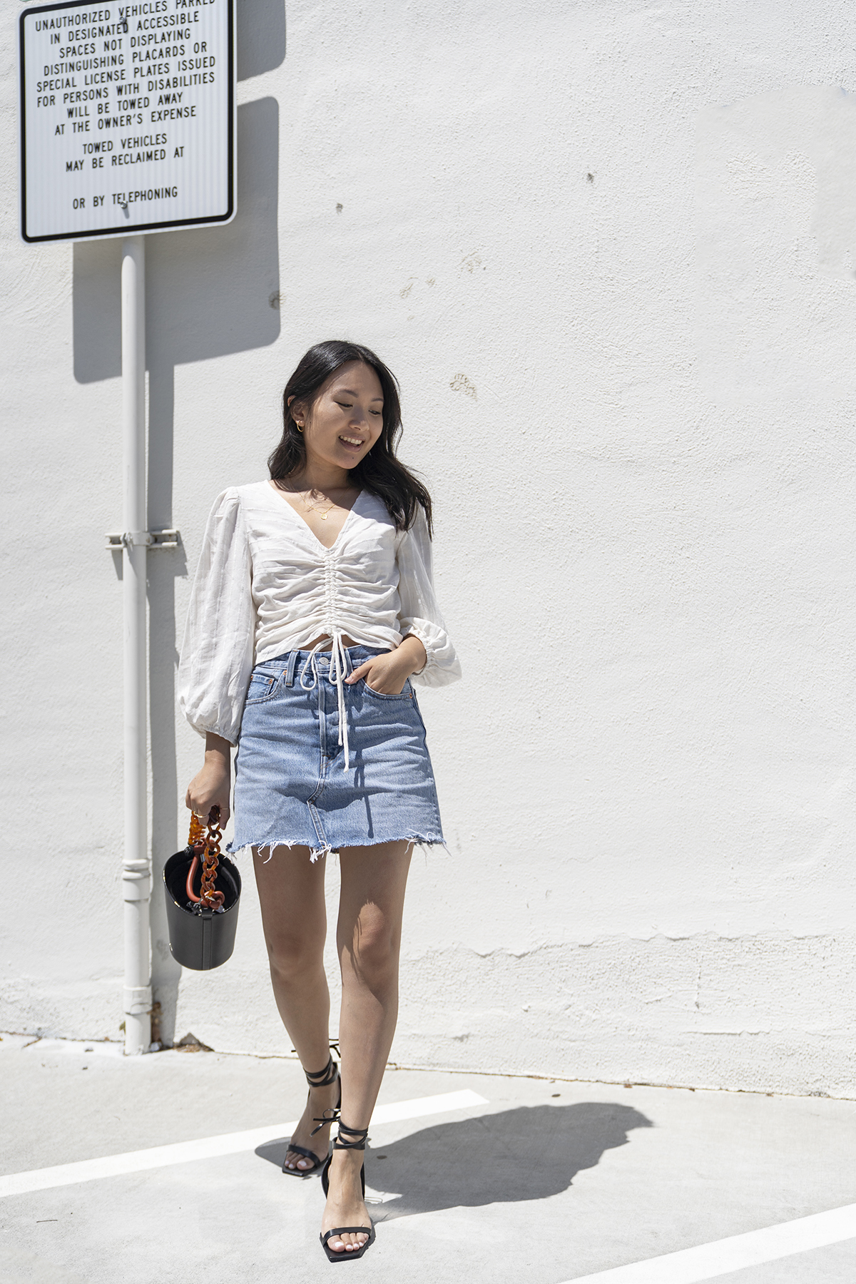 Denim miniskirt outfit