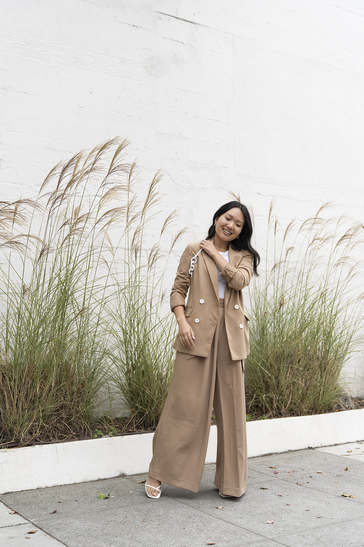 Camel suit