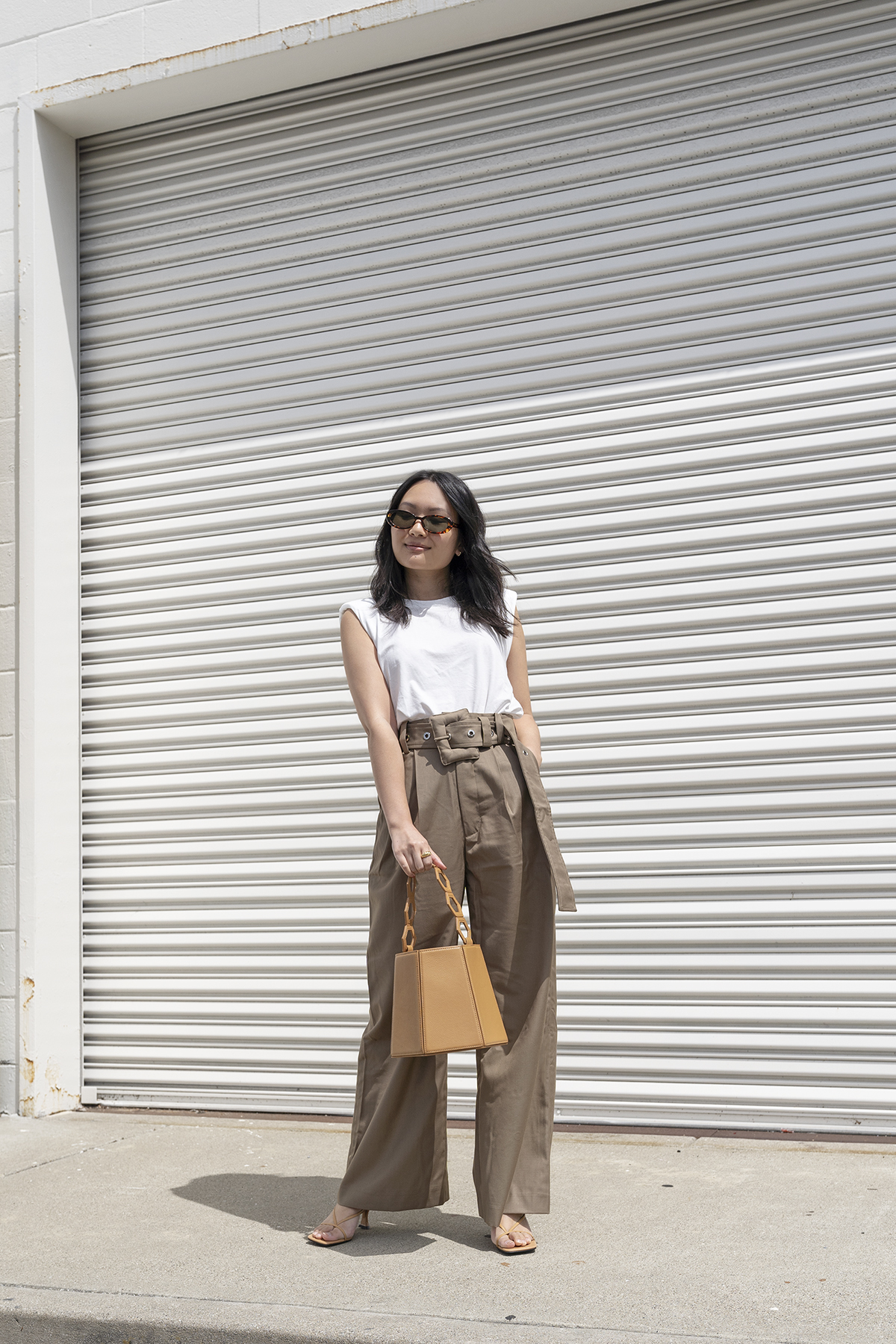 Padded shoulder muscle tee