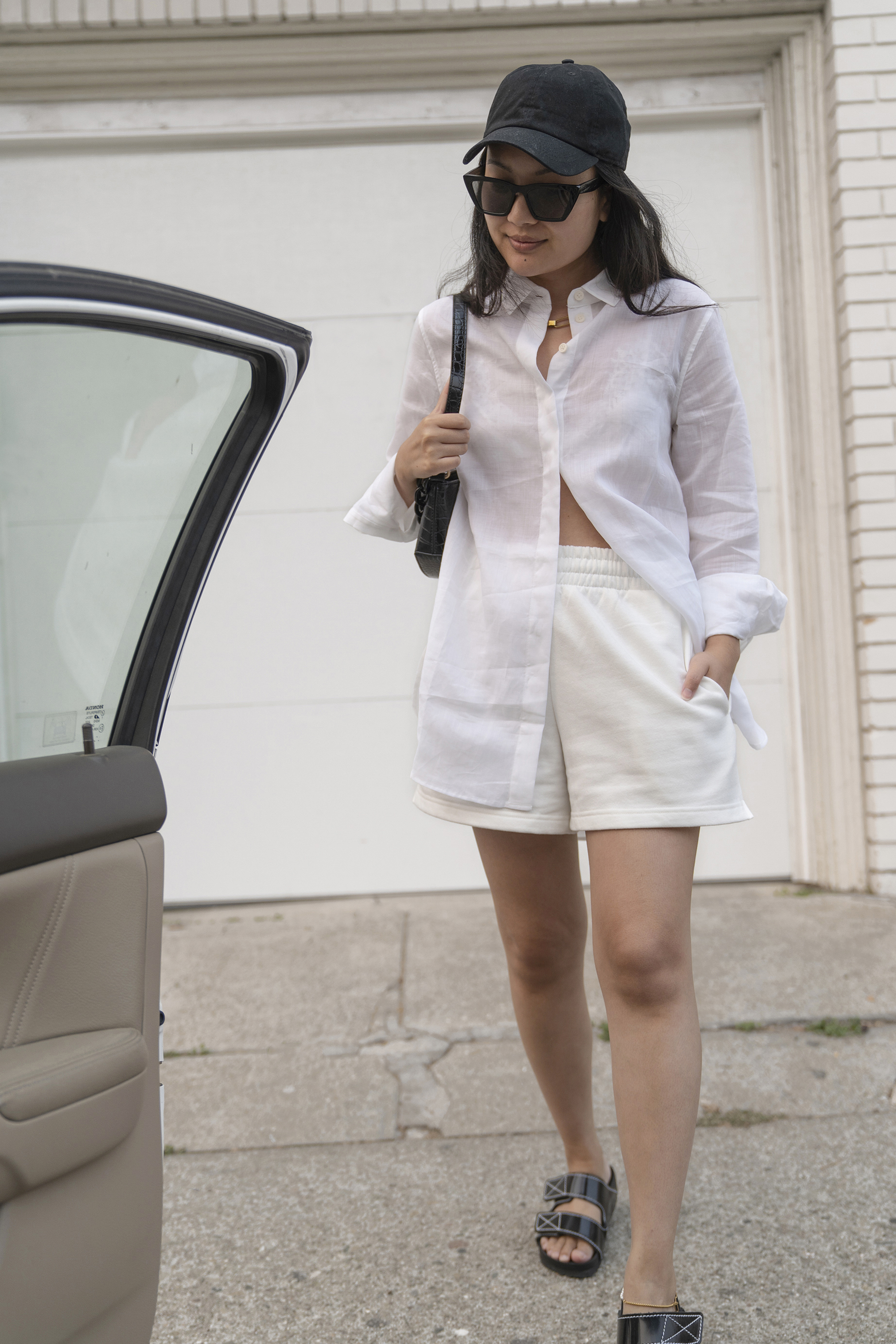 sweat shorts outfit